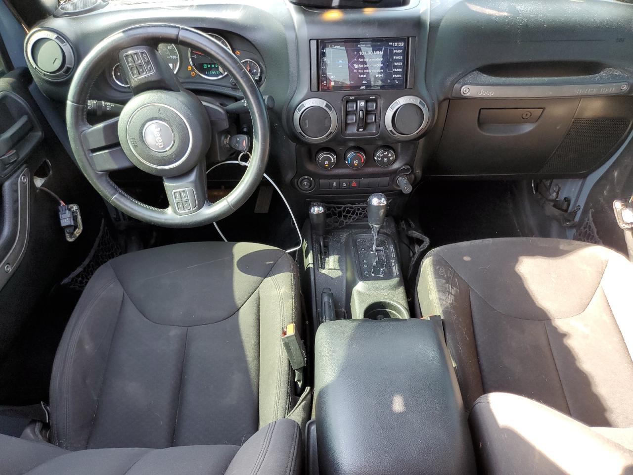 1C4BJWDG6FL692675 2015 Jeep Wrangler Unlimited Sport