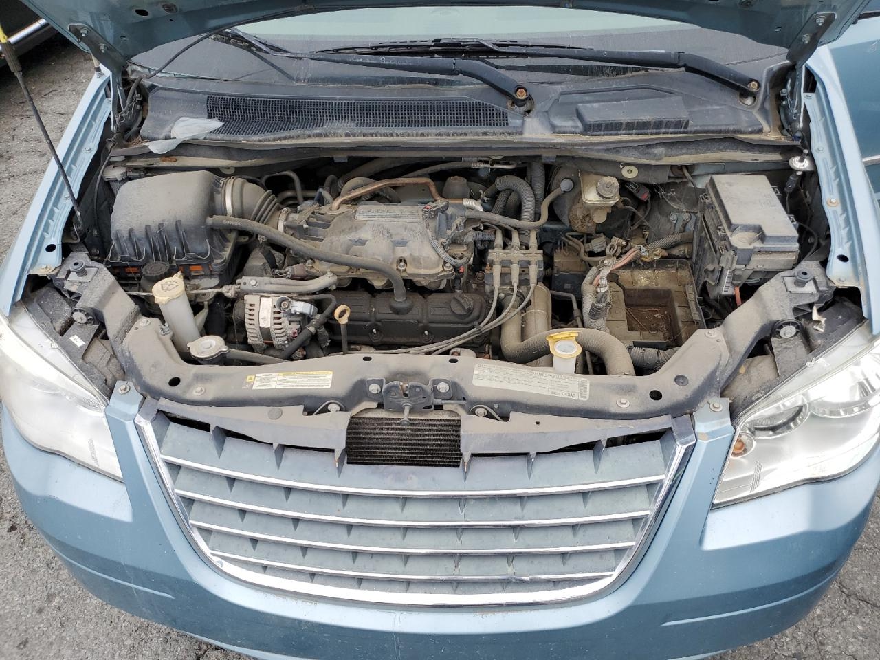 2A4RR5D11AR143053 2010 Chrysler Town & Country Touring