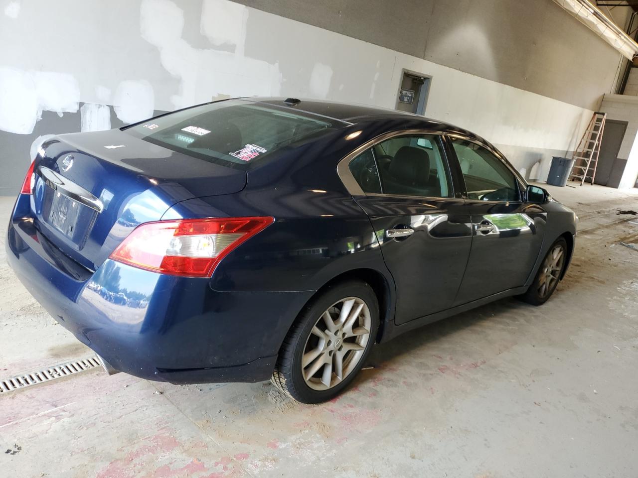 1N4AA5AP9BC833930 2011 Nissan Maxima S