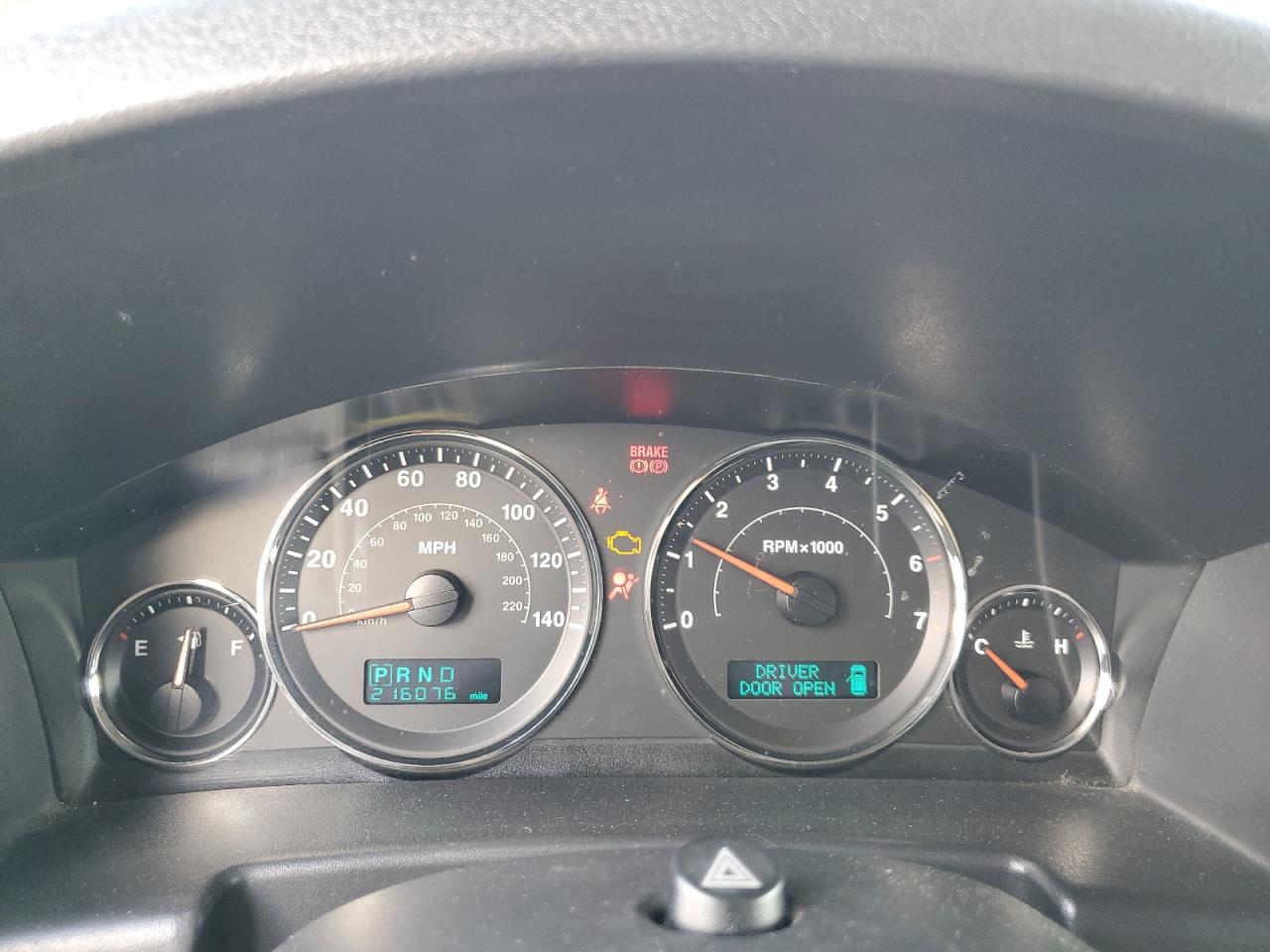 1J8HG48KX6C283020 2006 Jeep Commander