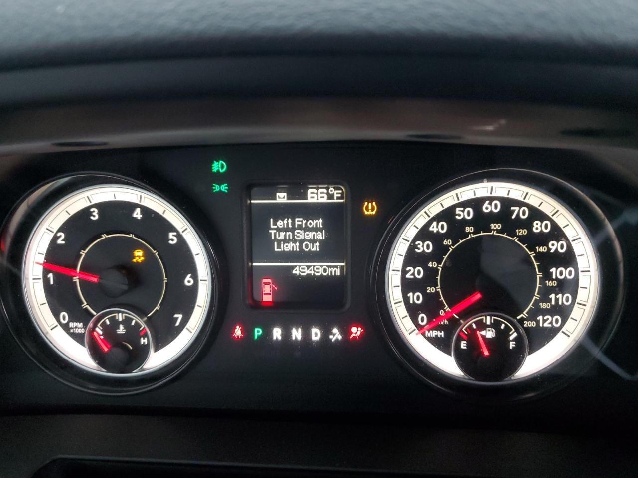 3C6JR6AT8GG312036 2016 Ram 1500 St