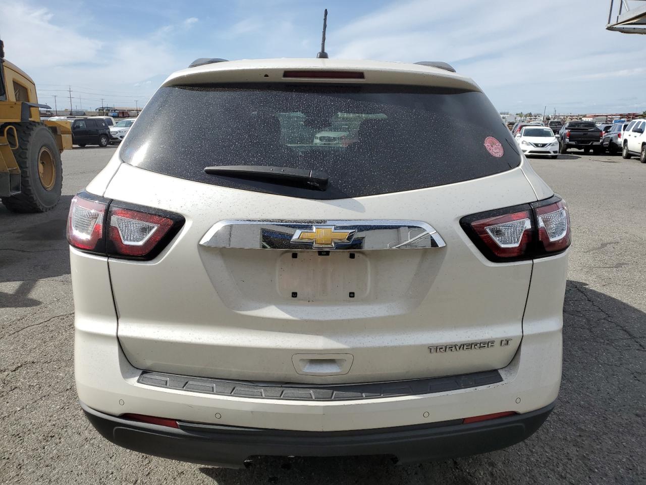 1GNKRGKD6FJ228215 2015 Chevrolet Traverse Lt