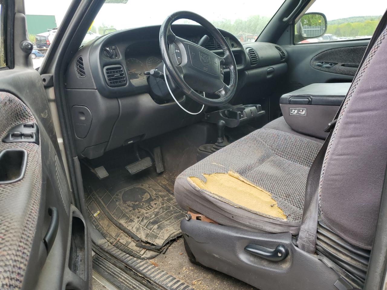 3B7KF23Z82M288136 2002 Dodge Ram 2500