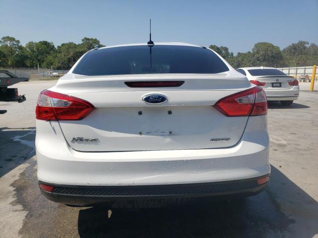 2014 Ford Focus S VIN: 1FADP3E24EL184640 Lot: 54218574