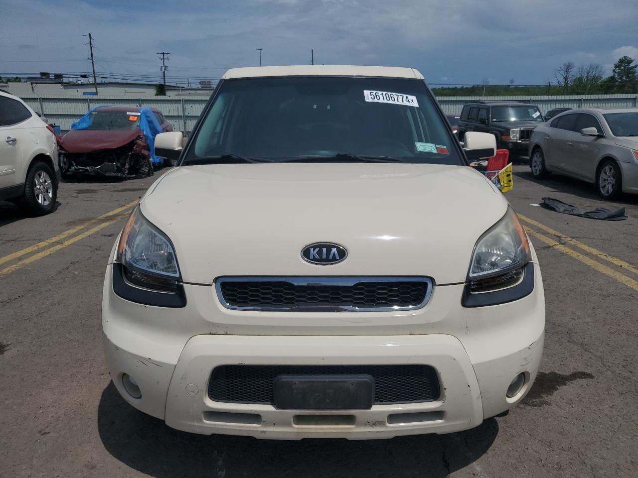 KNDJT2A26B7730240 2011 Kia Soul +