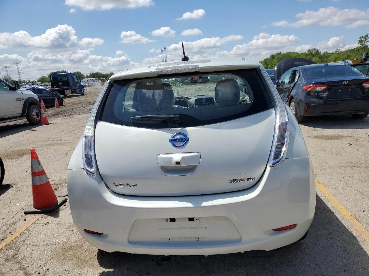 JN1AZ0CP7CT021971 2012 Nissan Leaf Sv