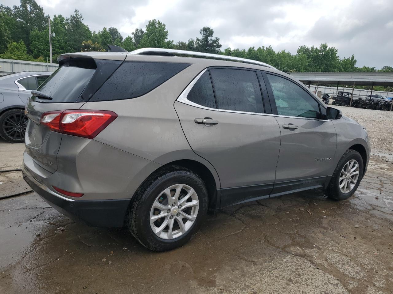 3GNAXJEV7JL118911 2018 Chevrolet Equinox Lt