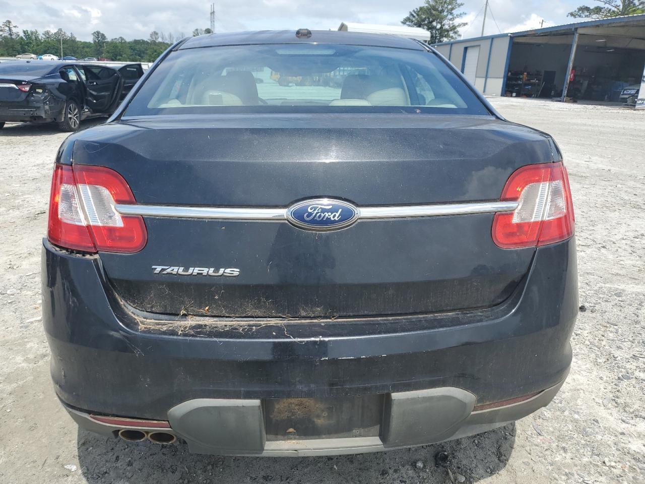 1FAHP2DW5AG139175 2010 Ford Taurus Se