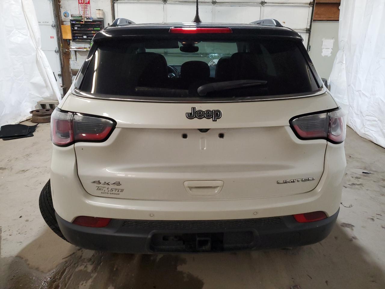 3C4NJDCB4JT179767 2018 Jeep Compass Limited