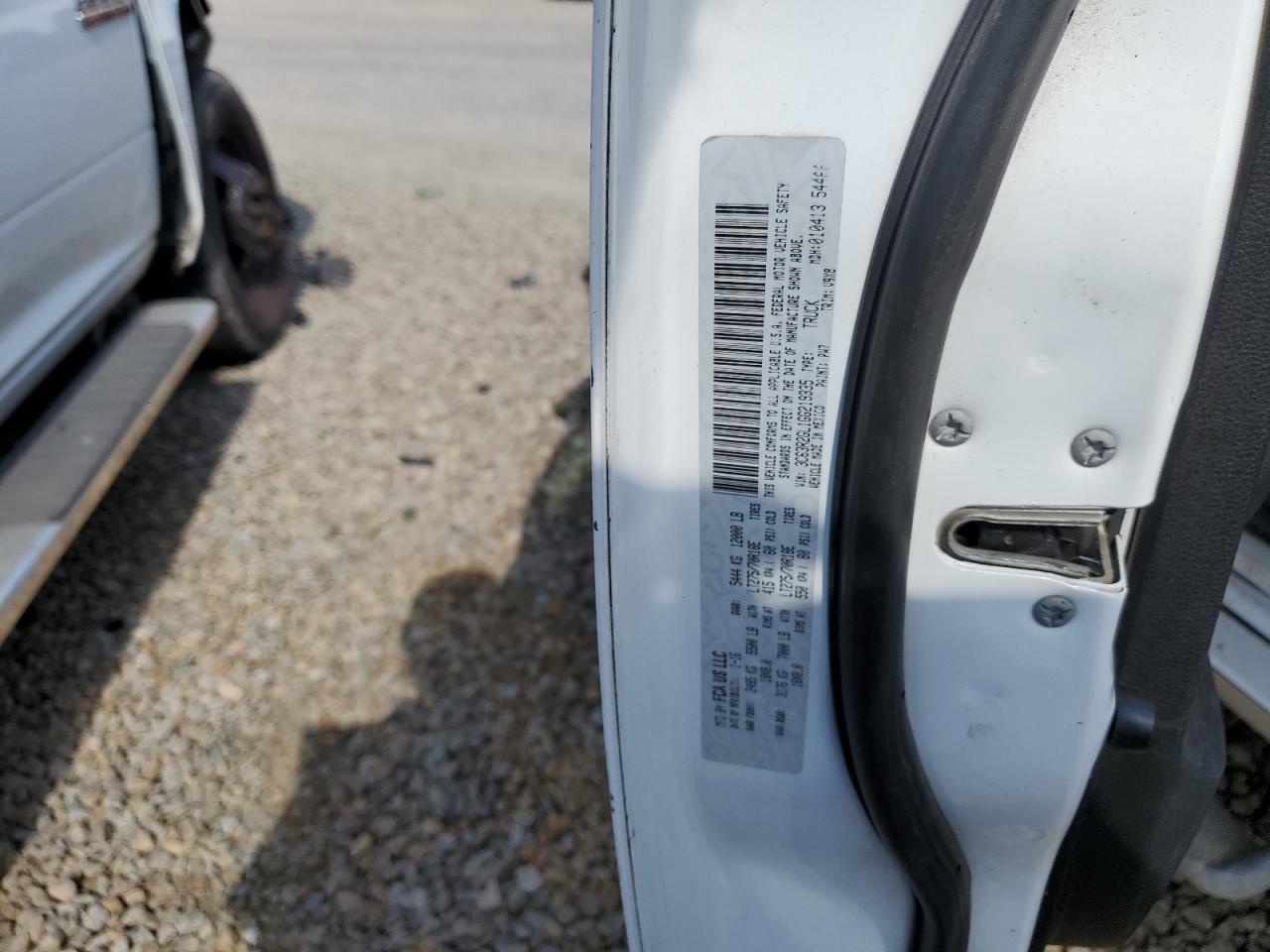 3C63R2GL1GG219335 2016 Ram 3500 St