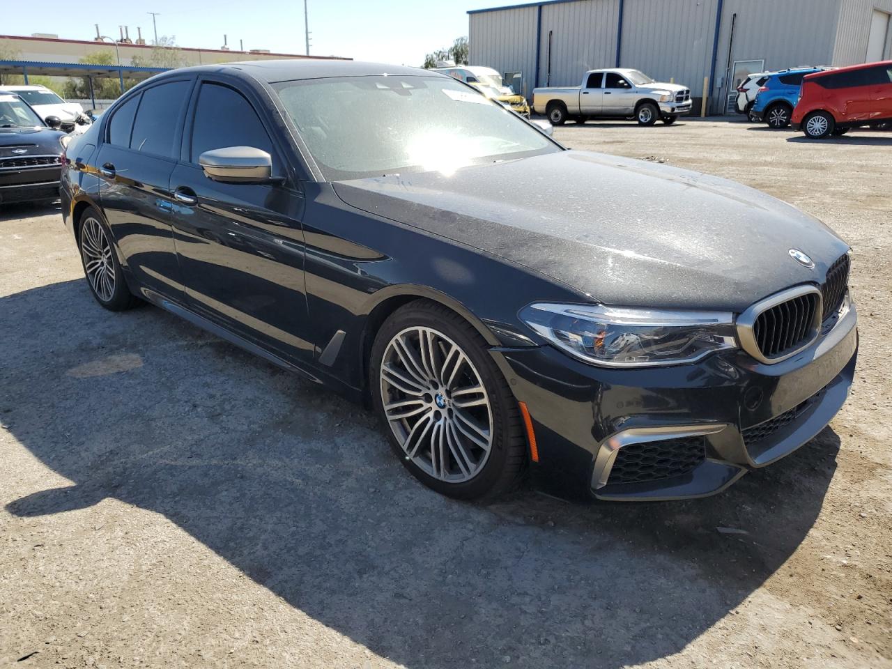 2018 BMW M550Xi vin: WBAJB9C54JG463775