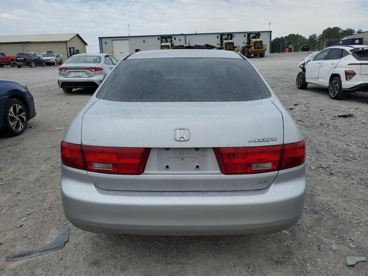 1HGCM56405A168331 2005 Honda Accord Lx