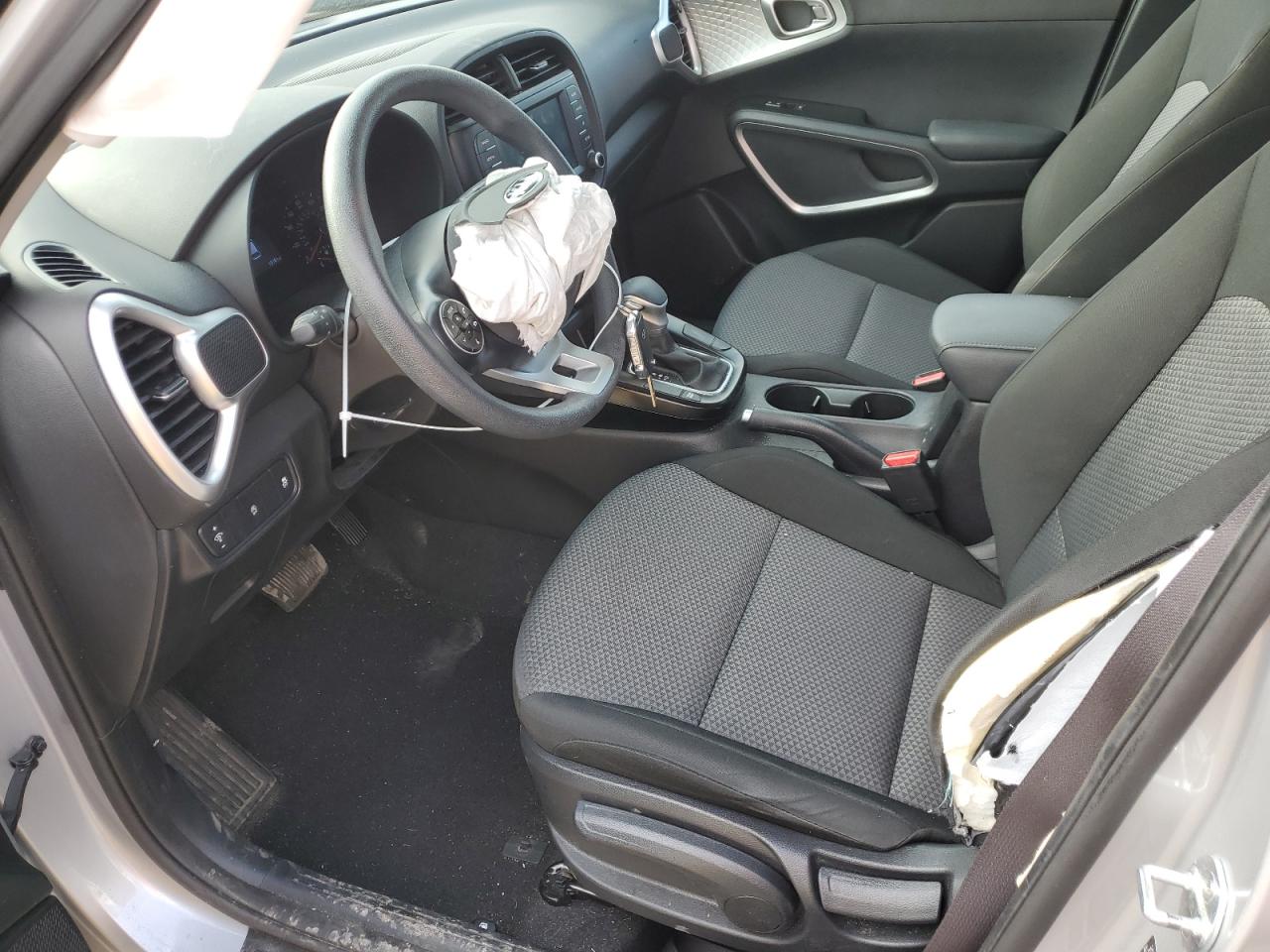 KNDJ23AU3L7099247 2020 Kia Soul Lx