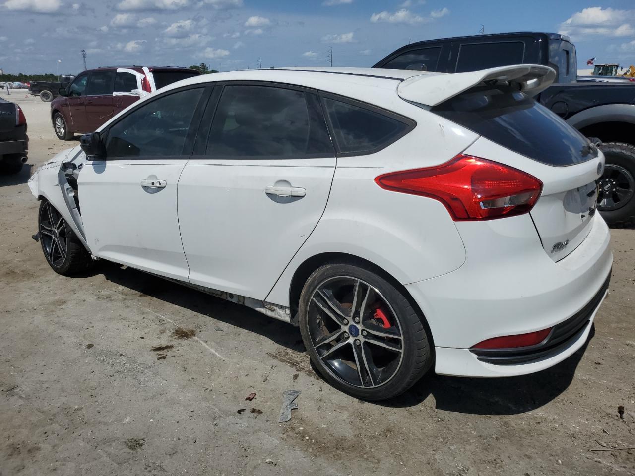 Lot #2925762435 2017 FORD FOCUS ST