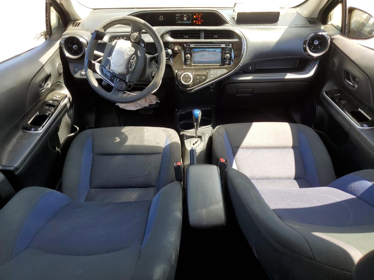 JTDKDTB37J1600306 2018 Toyota Prius C