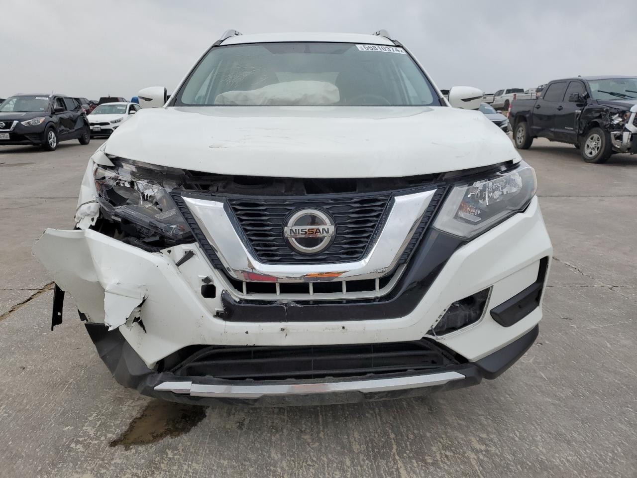 2018 Nissan Rogue S vin: KNMAT2MTXJP518394