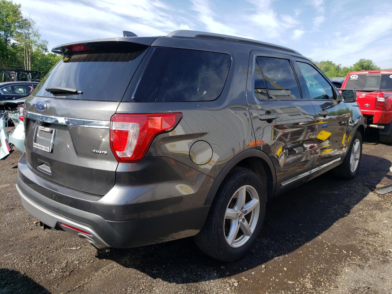 1FM5K8D80GGB38679 2016 Ford Explorer Xlt