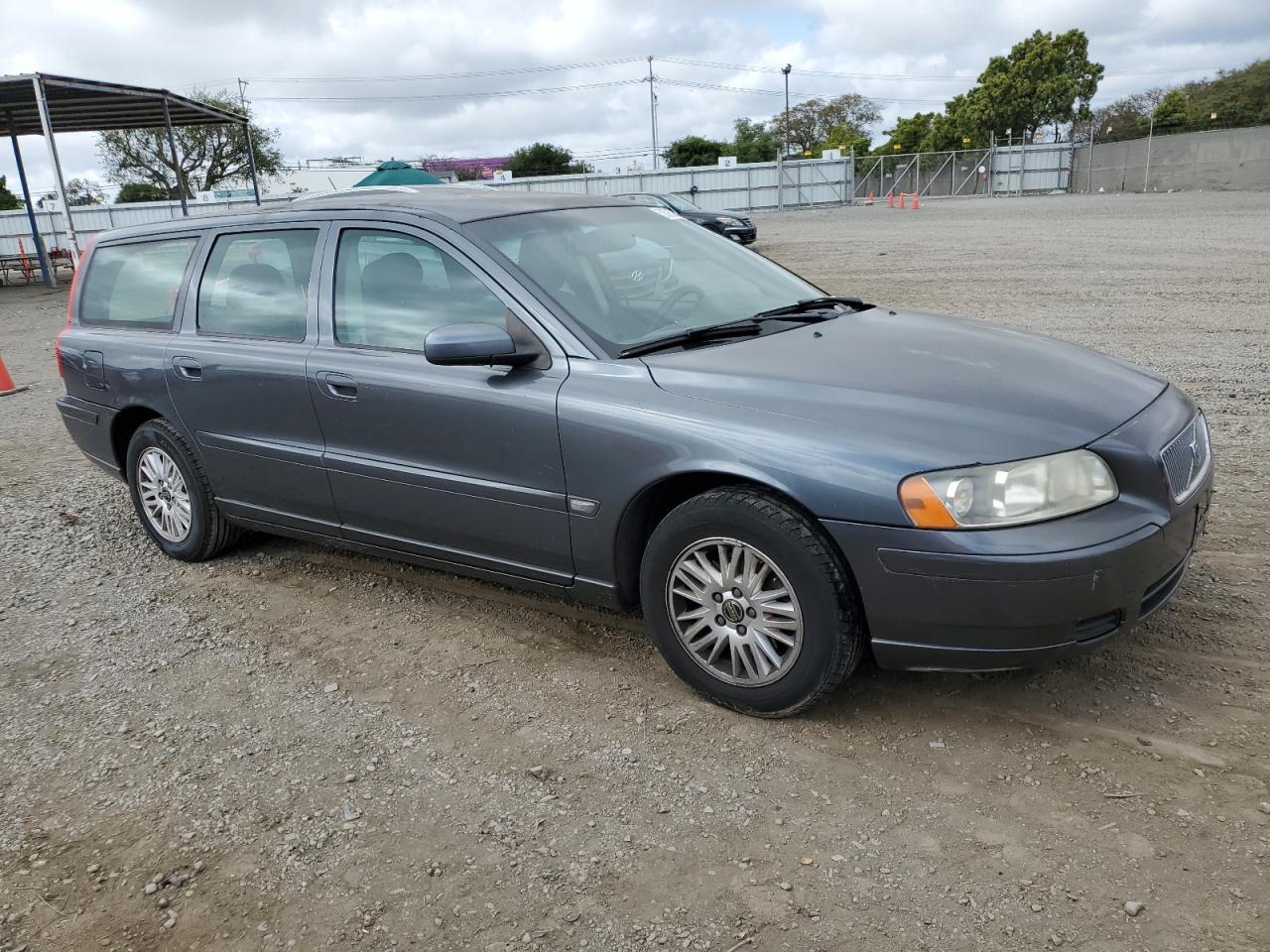 YV1SW640X52516389 2005 Volvo V70