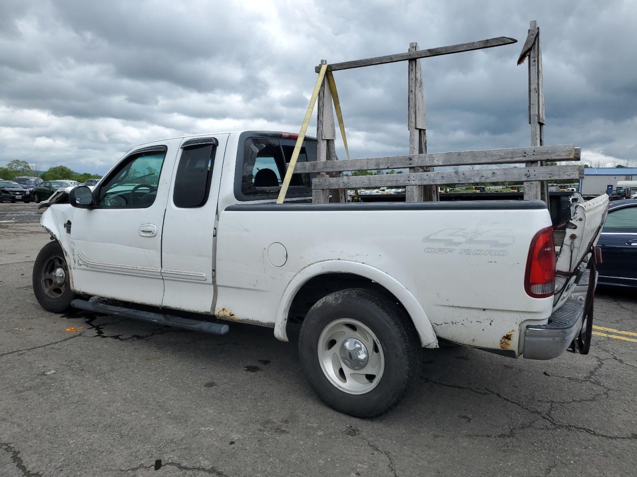 1FTRX18L4YNB67516 2000 Ford F150