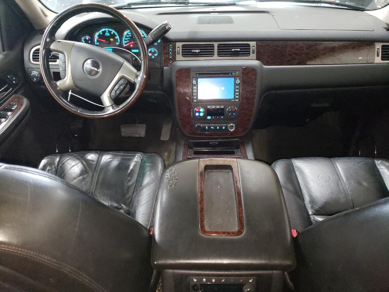 1GKFK63868J106908 2008 GMC Yukon Denali