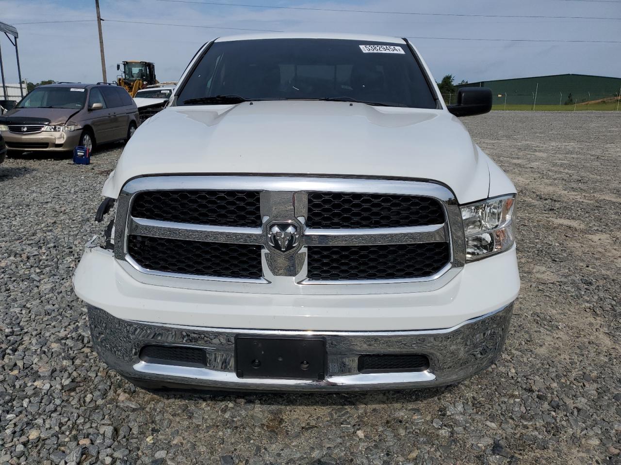 1C6RR6GG6FS742099 2015 Ram 1500 Slt