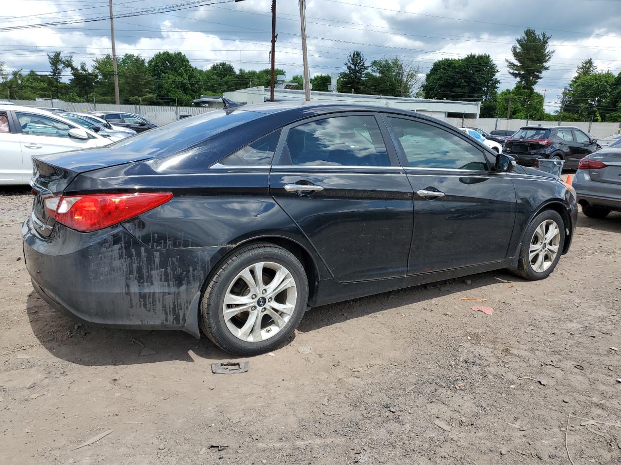 5NPEC4AC8BH123967 2011 Hyundai Sonata Se