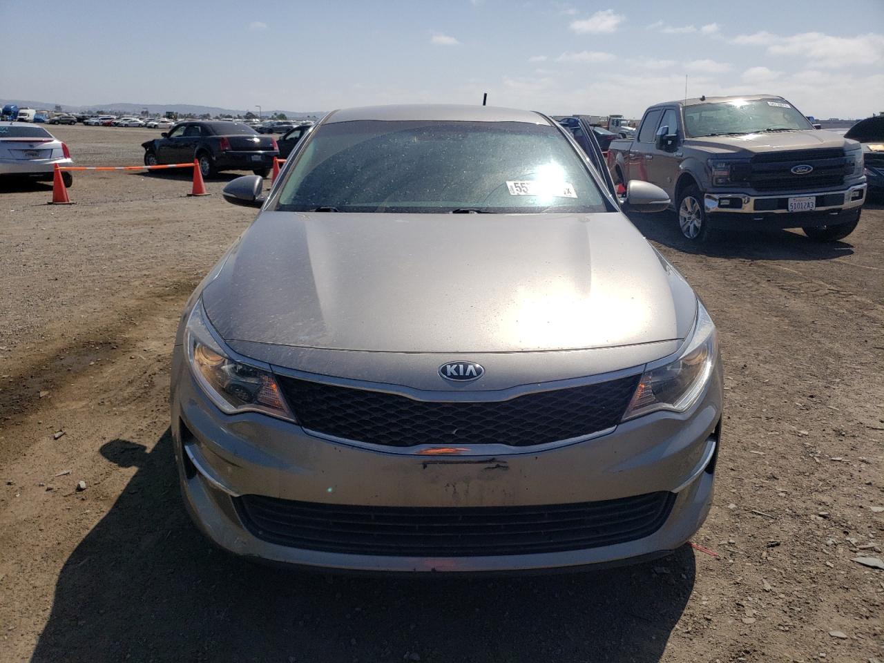 5XXGT4L37JG264156 2018 Kia Optima Lx