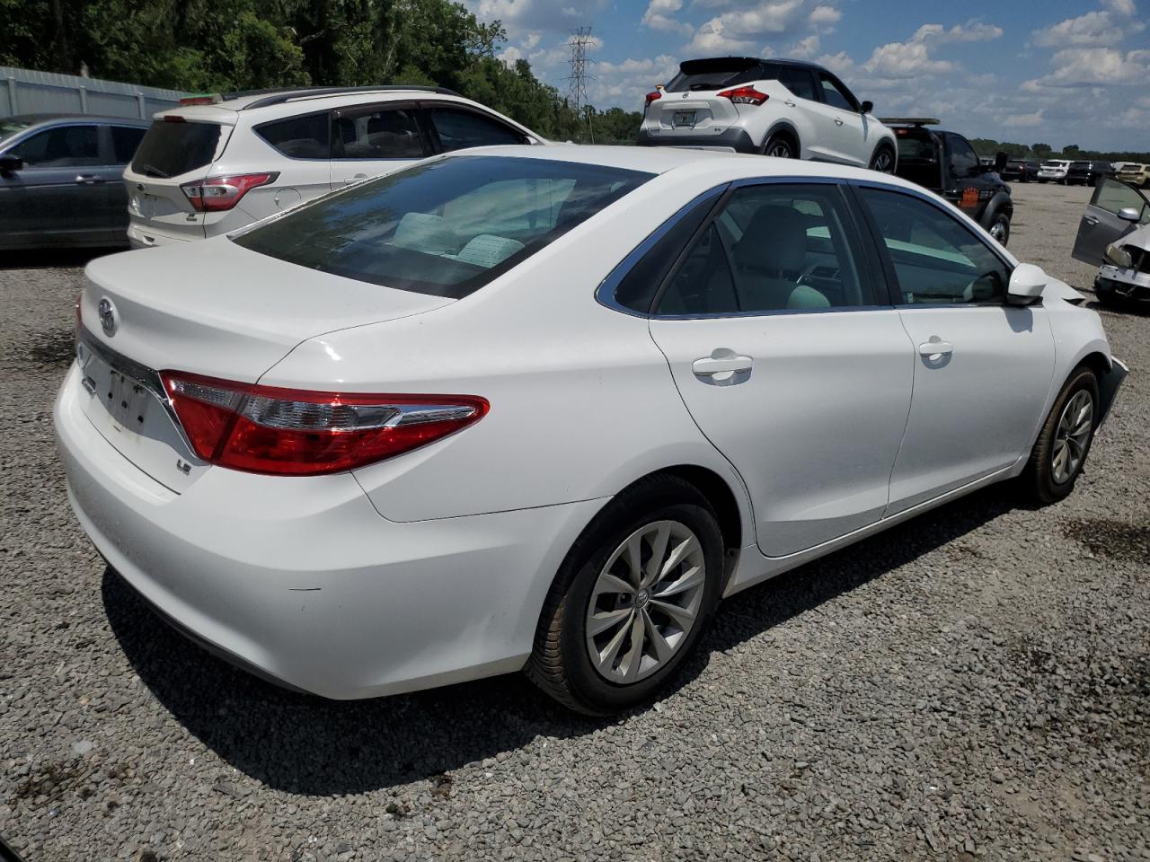 4T1BF1FK0FU022843 2015 Toyota Camry Le