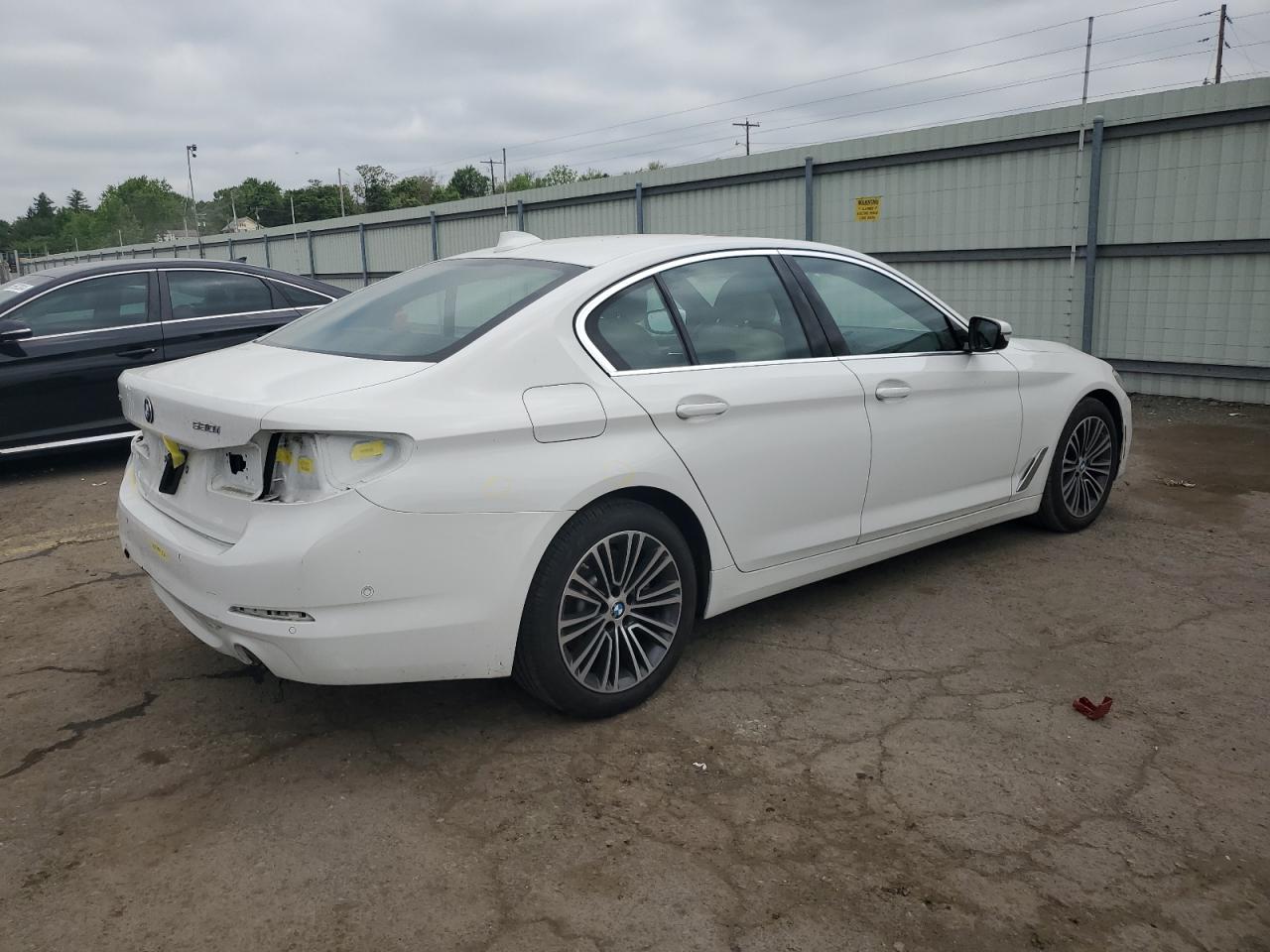 WBAJR7C01LWW68645 2020 BMW 530 Xi