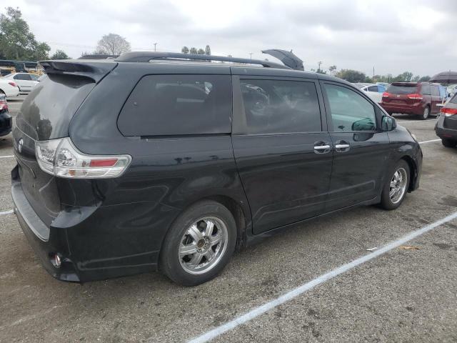 2017 TOYOTA SIENNA SE 5TDXZ3DC3HS786105