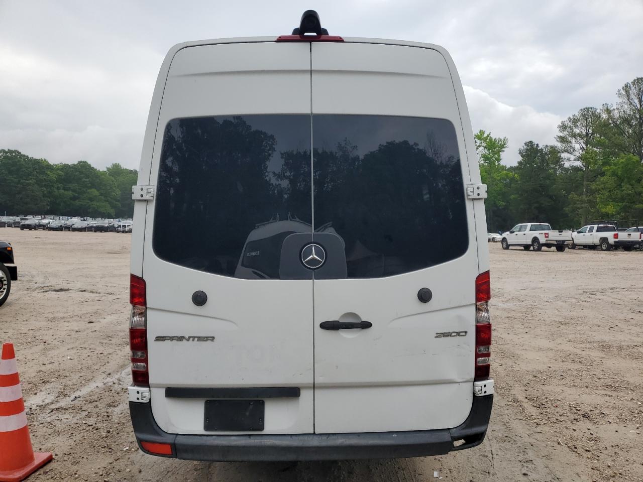 WD3PE8CD8JP641381 2018 Mercedes-Benz Sprinter 2500