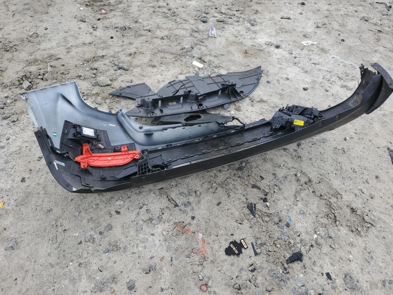 KMHTG6AF3KU018207 2019 Hyundai Veloster Base