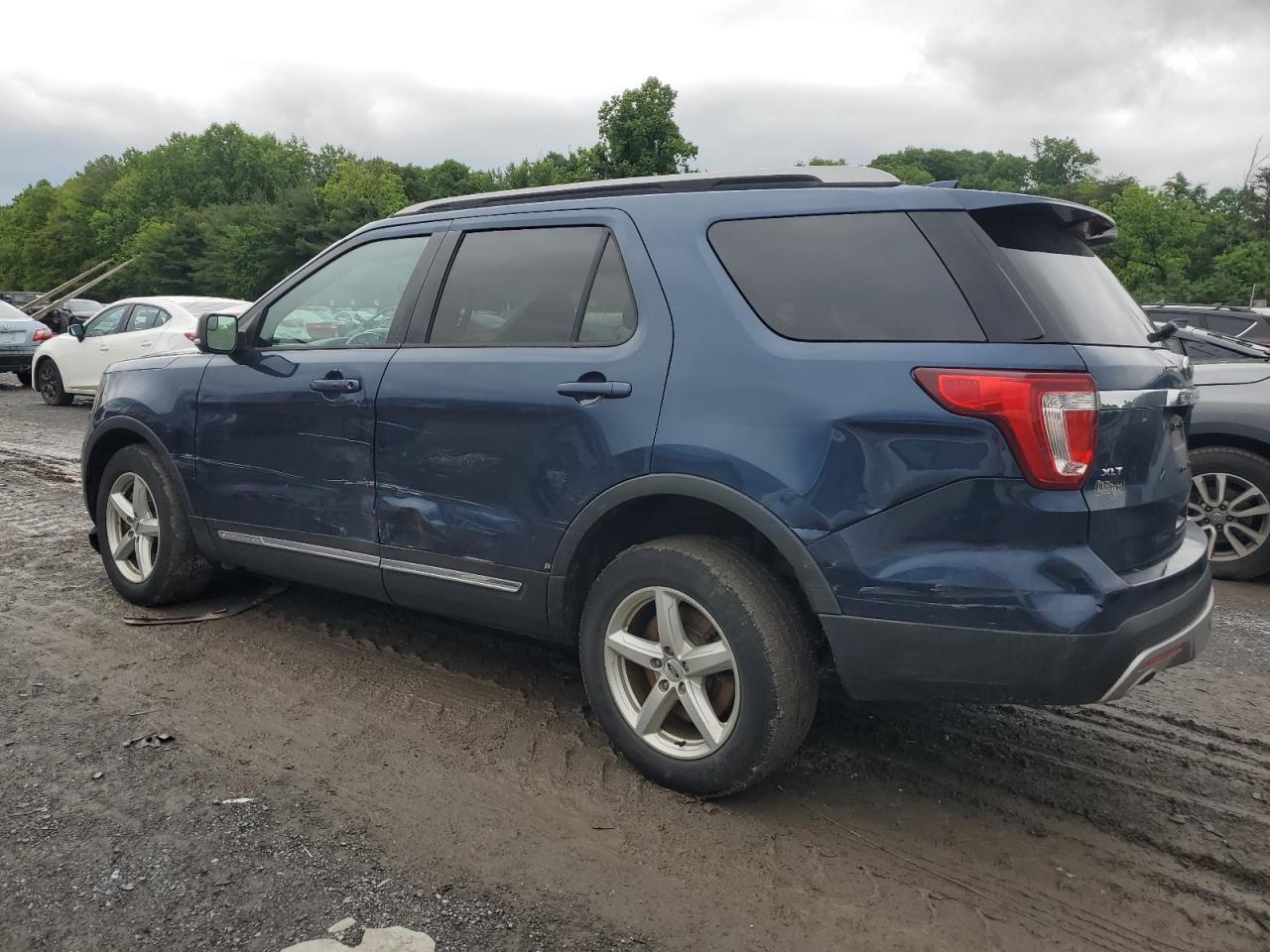 1FM5K8D82HGC79397 2017 Ford Explorer Xlt