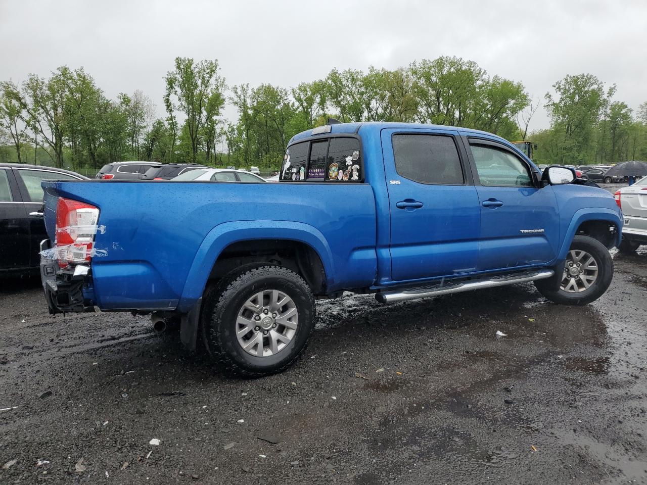 2016 Toyota Tacoma Double Cab vin: 3TMDZ5BN8GM012143