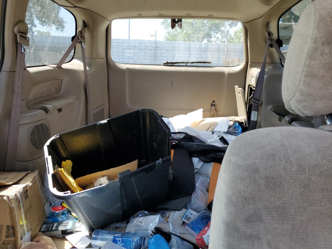 4T3ZF13CX1U393780 2001 Toyota Sienna Le