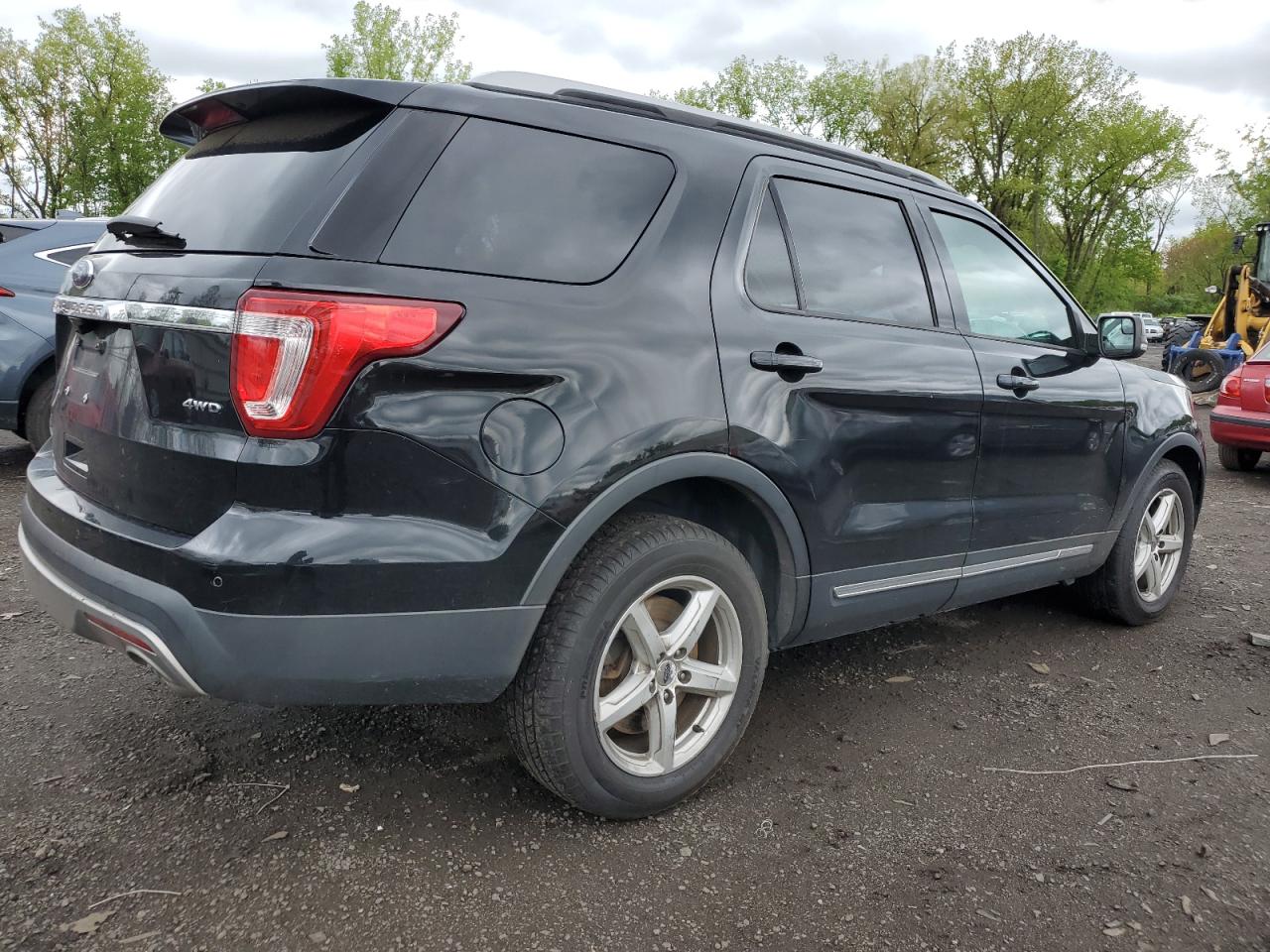 1FM5K8D82HGE32084 2017 Ford Explorer Xlt