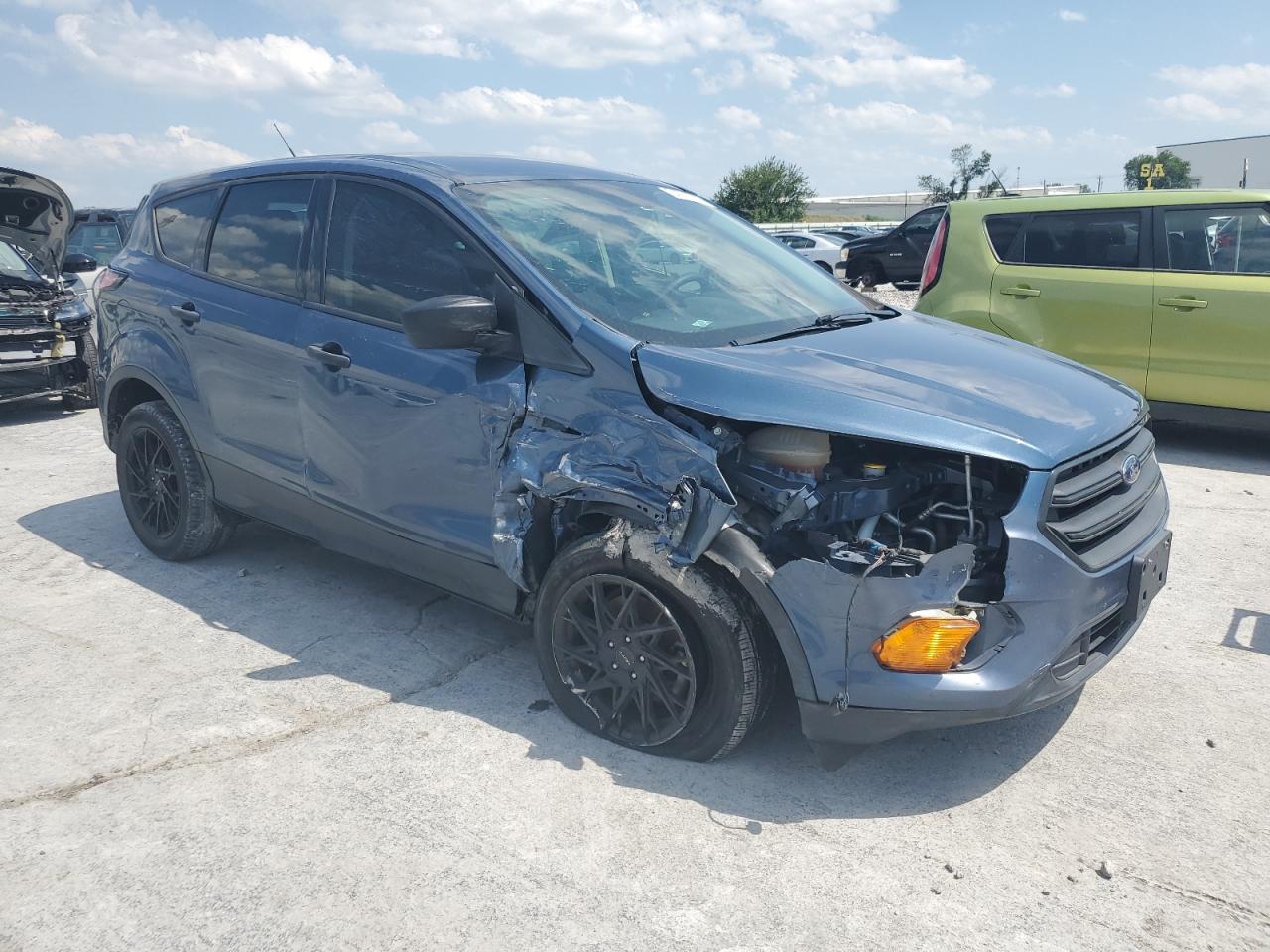 2018 Ford Escape S vin: 1FMCU0F78JUC75627