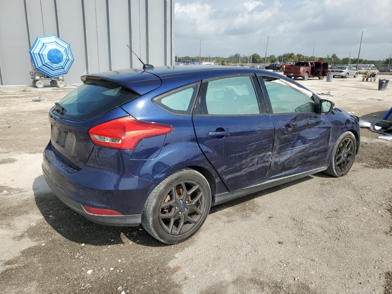 1FADP3K24GL299133 2016 Ford Focus Se