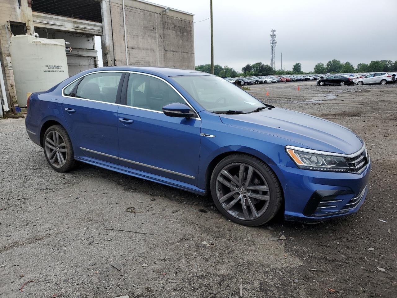 1VWDT7A37HC050606 2017 Volkswagen Passat R-Line