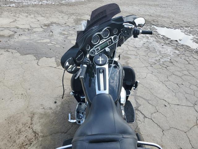 2010 HARLEY-DAVIDSON FLHTCU 1HD1FC41XAB661272