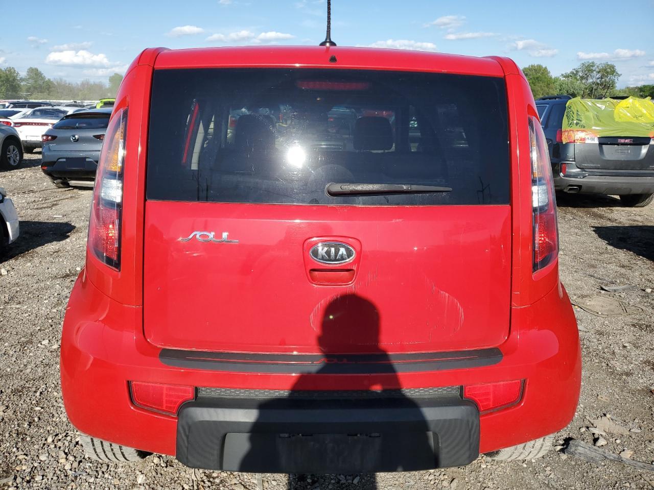 KNDJT2A23A7138843 2010 Kia Soul +