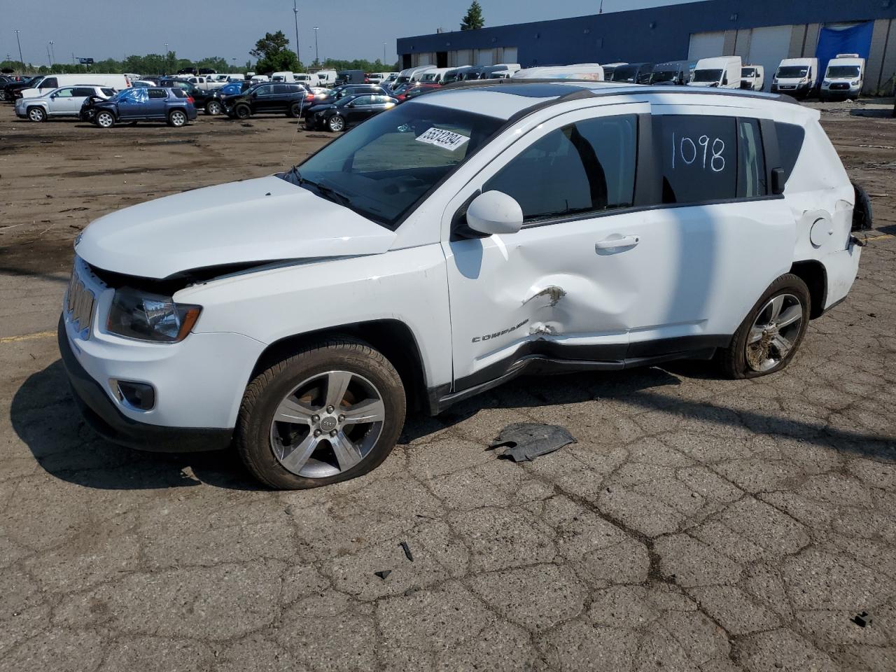 1C4NJCEB7HD211098 2017 Jeep Compass Latitude