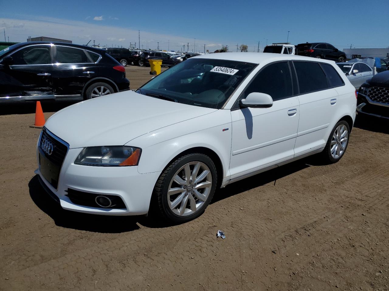 WAUBJBFM2BA043521 2011 Audi A3 Premium