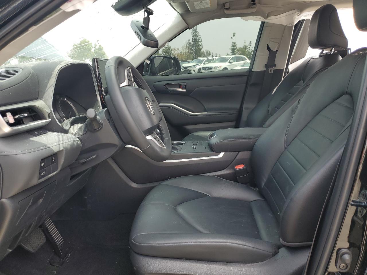 5TDKDRAH9RS534727 2024 Toyota Highlander Le