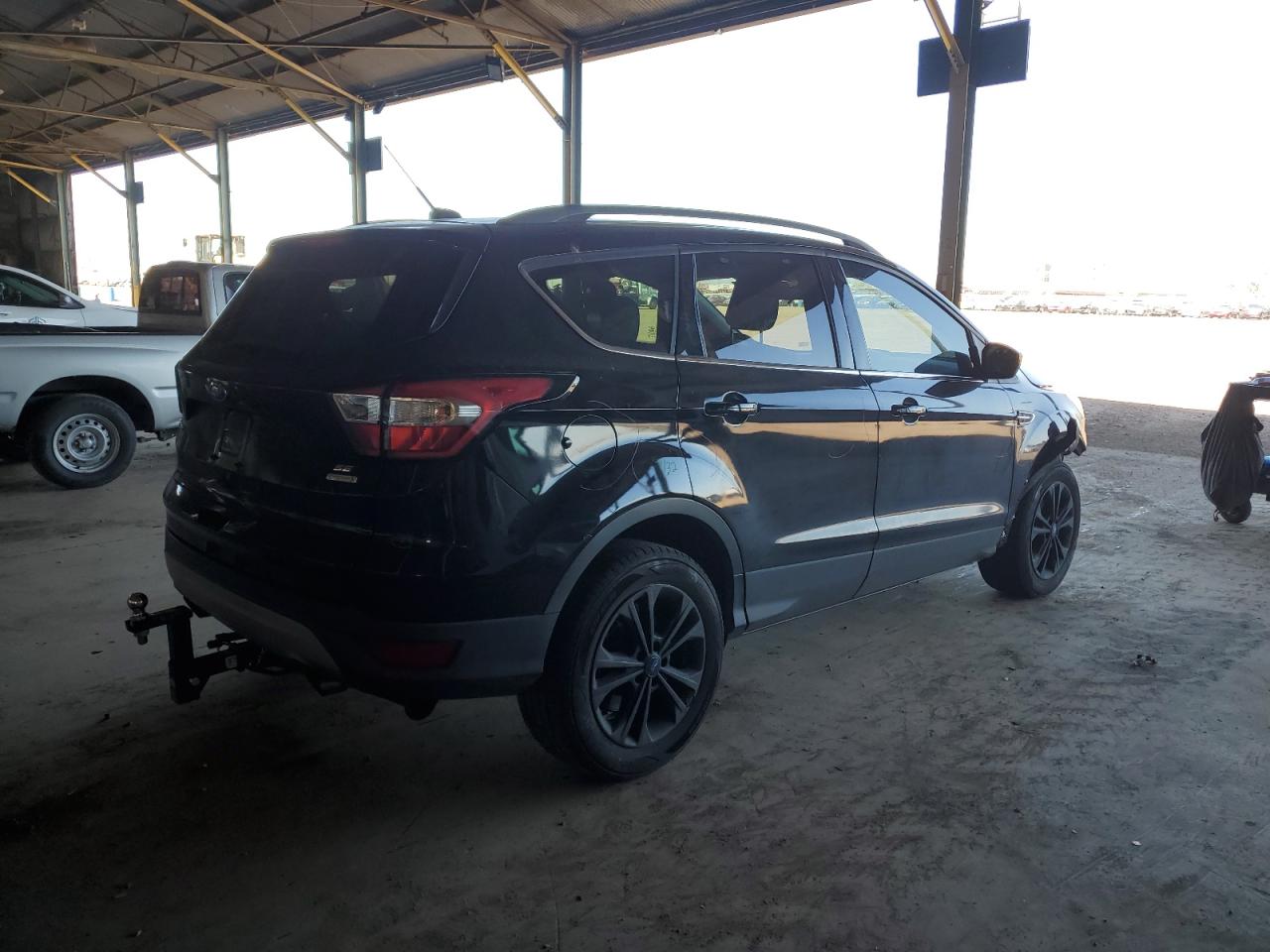 1FMCU0GD4JUC11265 2018 Ford Escape Se