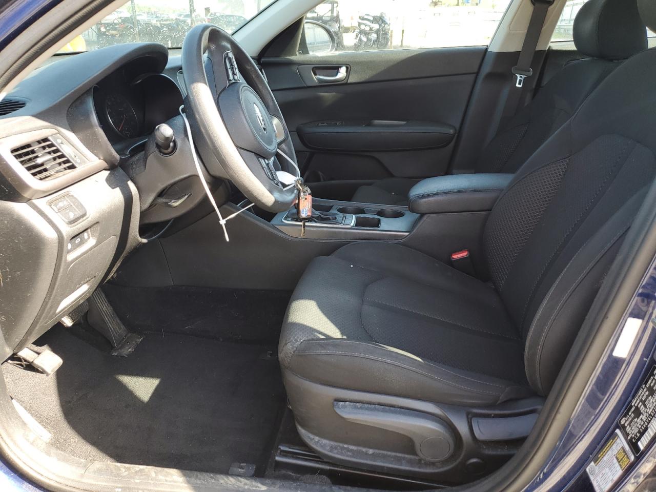 5XXGT4L32JG258717 2018 Kia Optima Lx