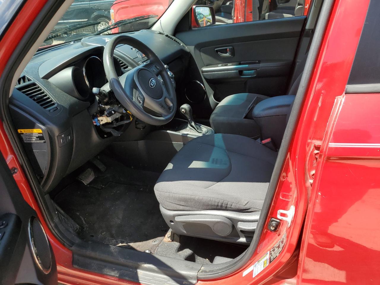 KNDJT2A22B7259266 2011 Kia Soul +