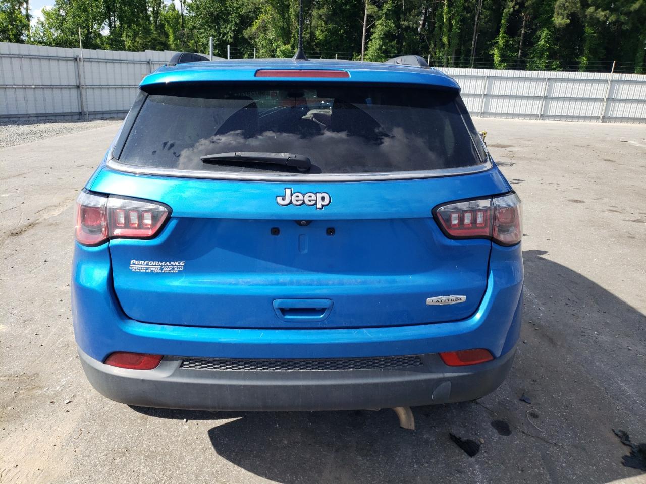 3C4NJCBB5KT615085 2019 Jeep Compass Latitude
