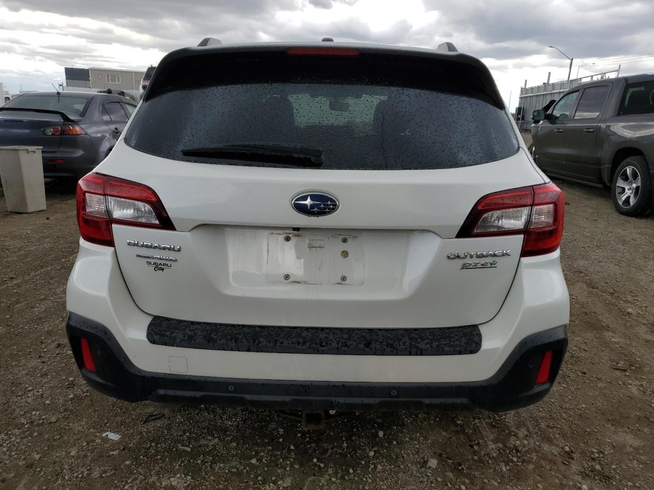 4S4BSDTC8J3210714 2018 Subaru Outback Touring