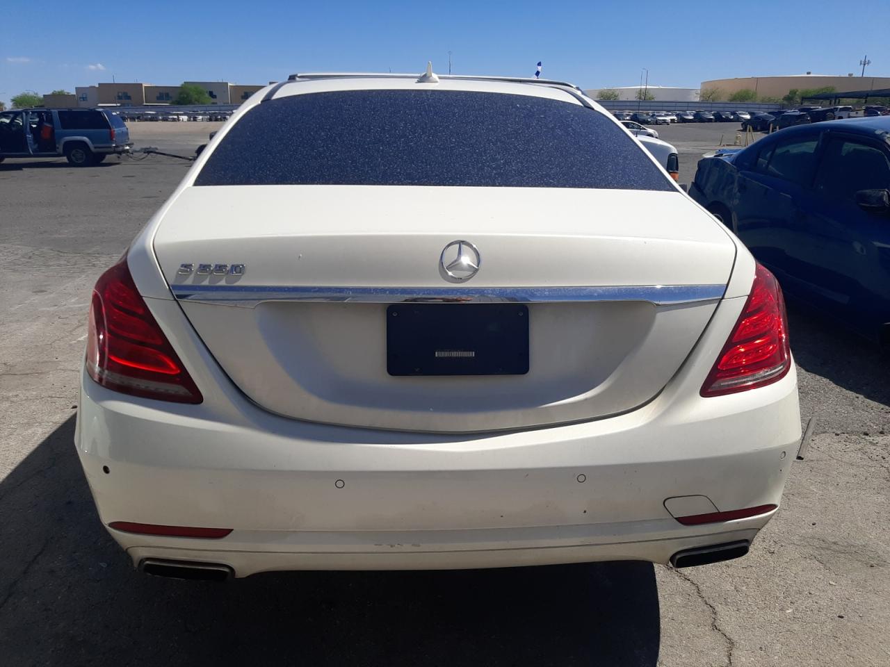 2016 Mercedes-Benz S 550 vin: WDDUG8CB7GA221811